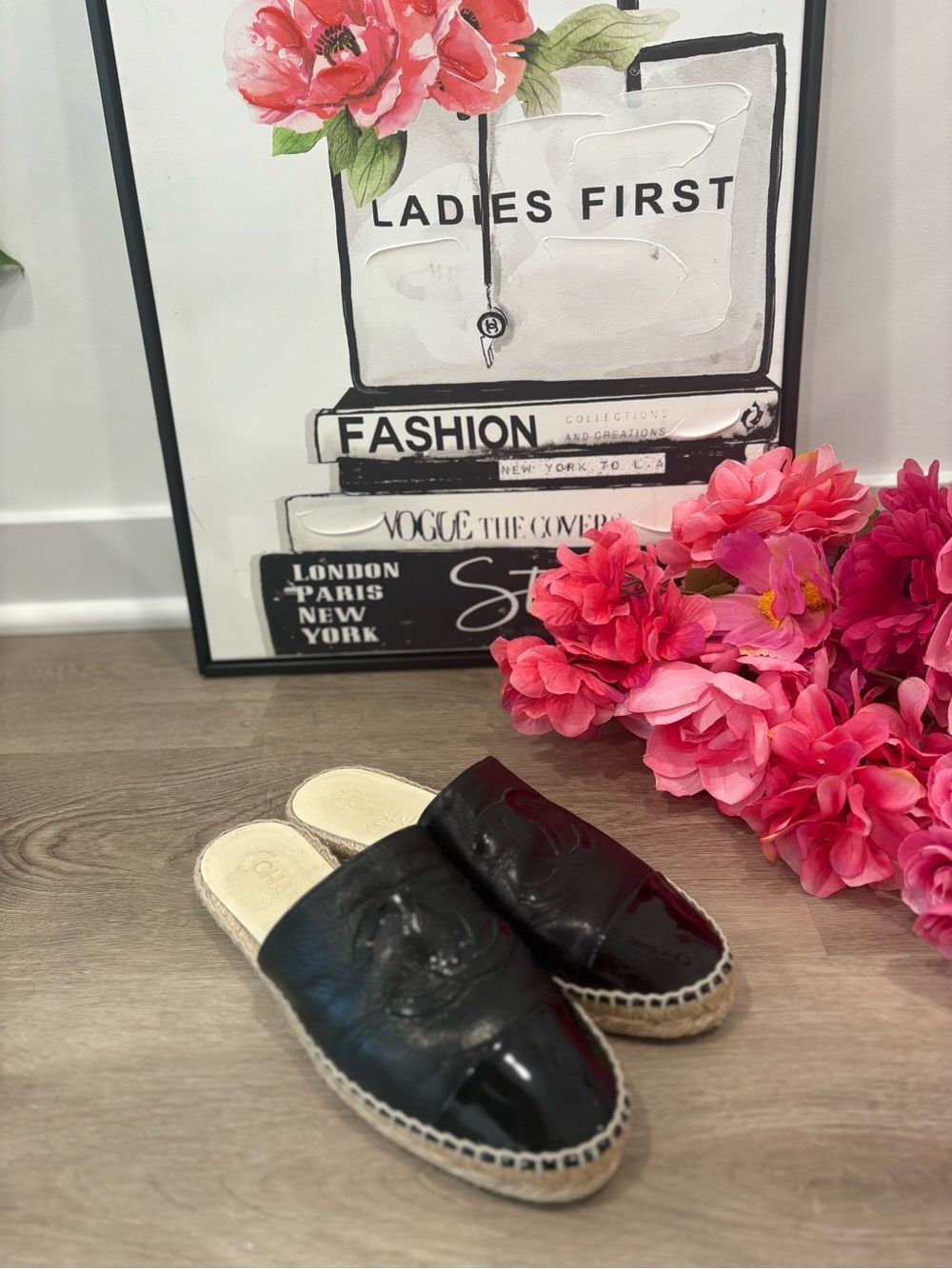 CHANEL Black Leather & Patent Espadrille Mule slide on